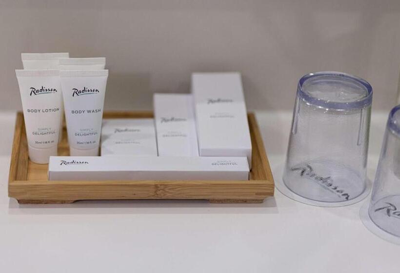 סוויטה נוף לים, Radisson Hotel Colombo