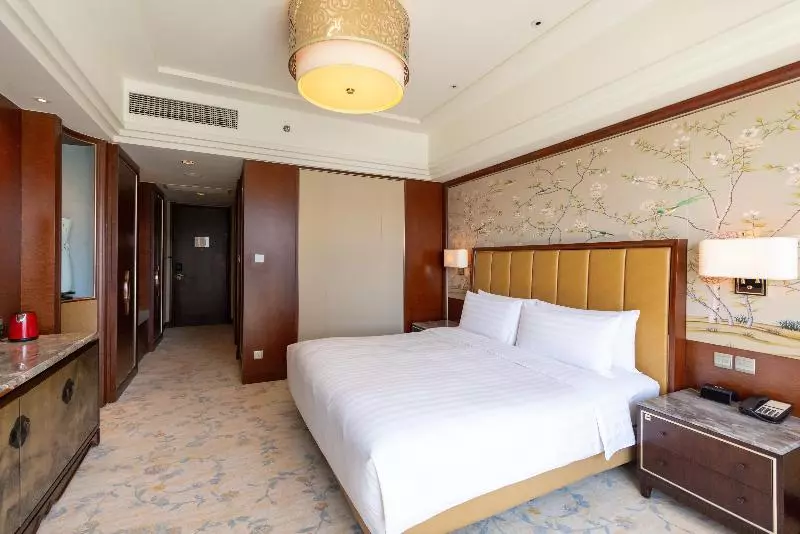キングサイズベッドのデラックスルーム, Shangrila Shenyang