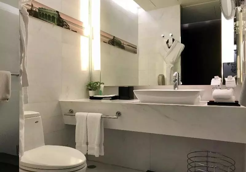 キングサイズベッドのデラックスルーム, Shangrila Shenyang