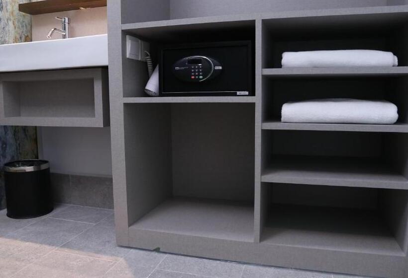 Номер Премиум, Tune Hotel Klia Klia2