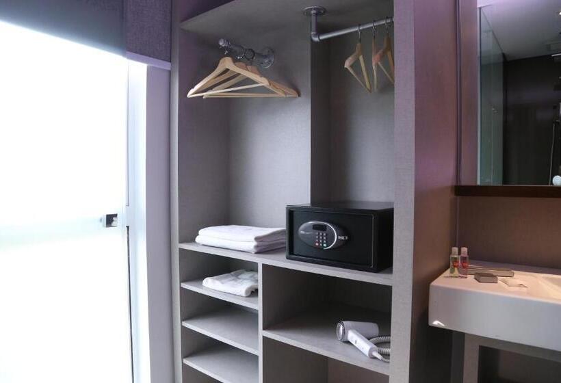 Номер Премиум, Tune Hotel Klia Klia2