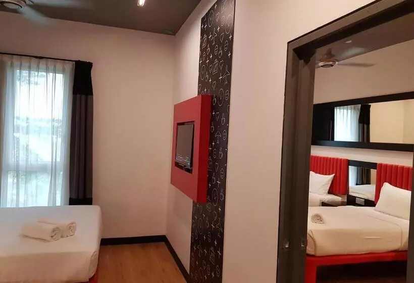 スタンダード４人部屋, Tune Hotel Klia   Klia2