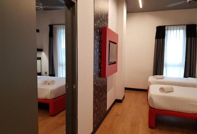 Четырехместный Номер Стандарт, Tune Hotel Klia Klia2