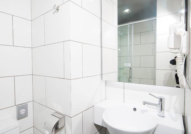 Семейный Номер, Tune Hotel Klia Klia2