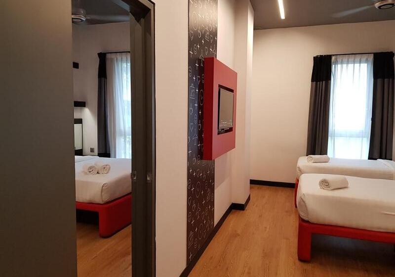 Четырехместный Номер Стандарт, Tune Hotel Klia   Klia2