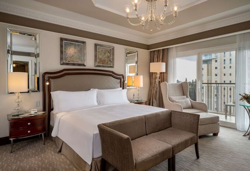 חדר דחוקס עם מיטת קינג, Waldorf Astoria Jerusalem