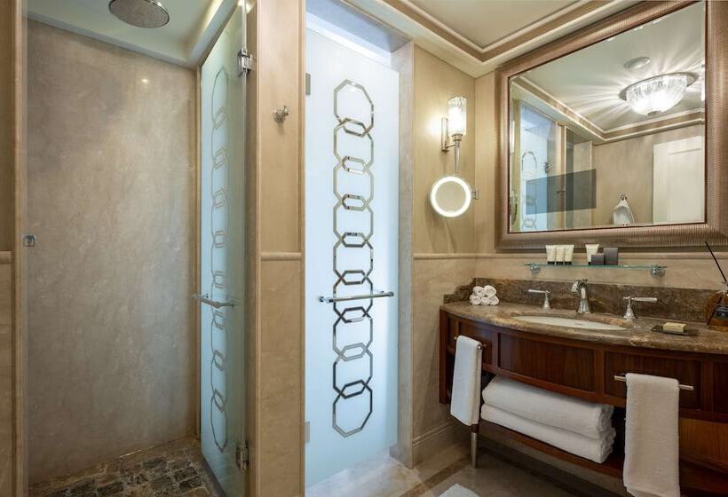 חדר דלוקס עם מרפסת, Waldorf Astoria Jerusalem