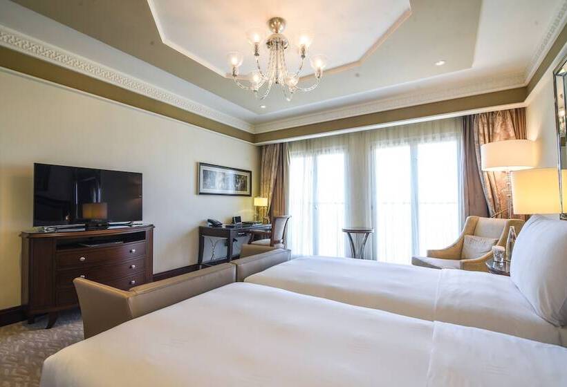 חדר דלוקס עם מרפסת, Waldorf Astoria Jerusalem