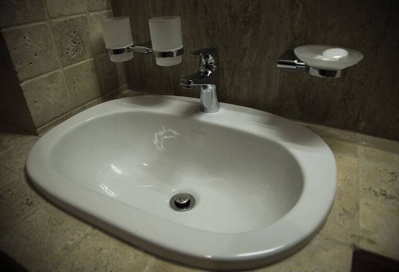 اتاق خانوادگی, Zp Palace