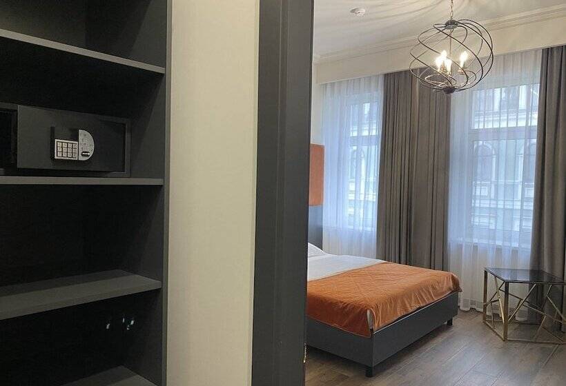 חדר סטנדרט, Kievinn