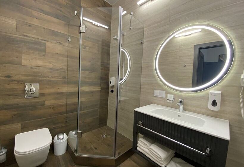 חדר סטנדרט, Kievinn