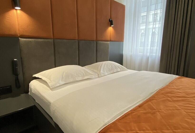 חדר סטנדרט, Kievinn