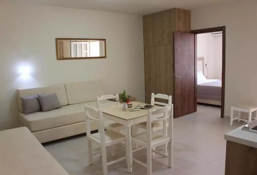 １ベッドルームアパートメント, Kristi Apartments