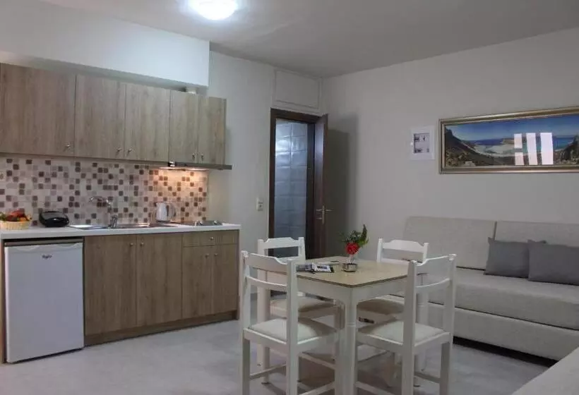１ベッドルームアパートメント, Kristi Apartments