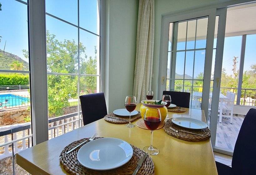 침실 3개 빌라, Mountain Valley Oludeniz