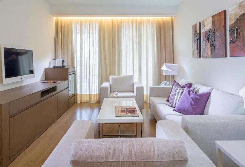 سوئیت با بالکن, O Monot Boutique Hotel Beirut