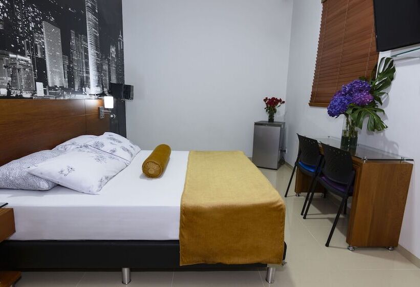 Номер Стандарт, Sauces Del Estadio