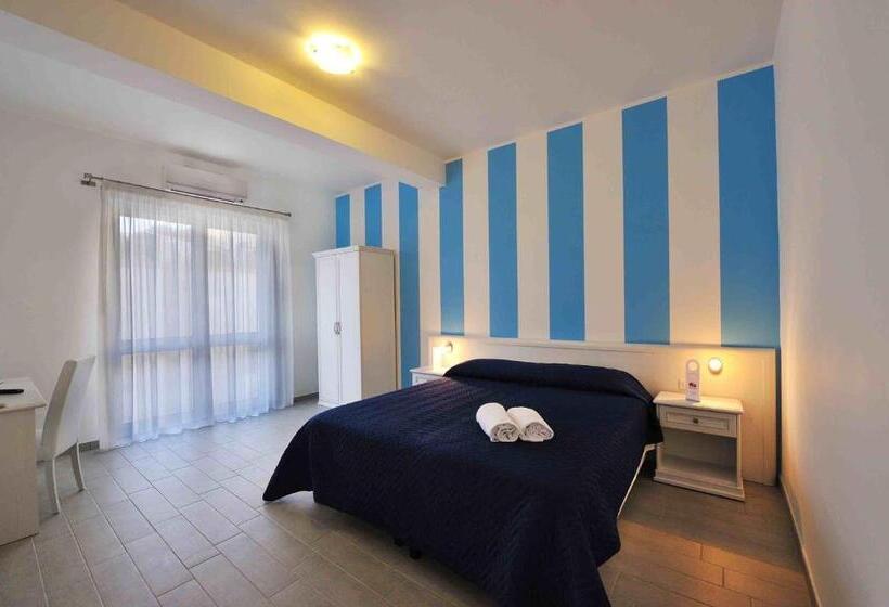 غرفة إقتصادية, Scala Dei Turchi Resort