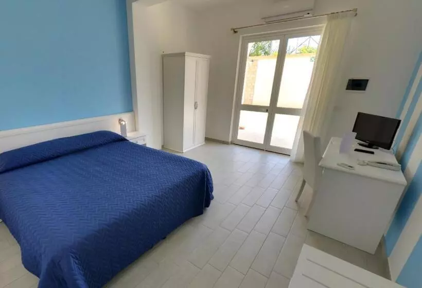 اتاق اکونومی, Scala Dei Turchi Resort