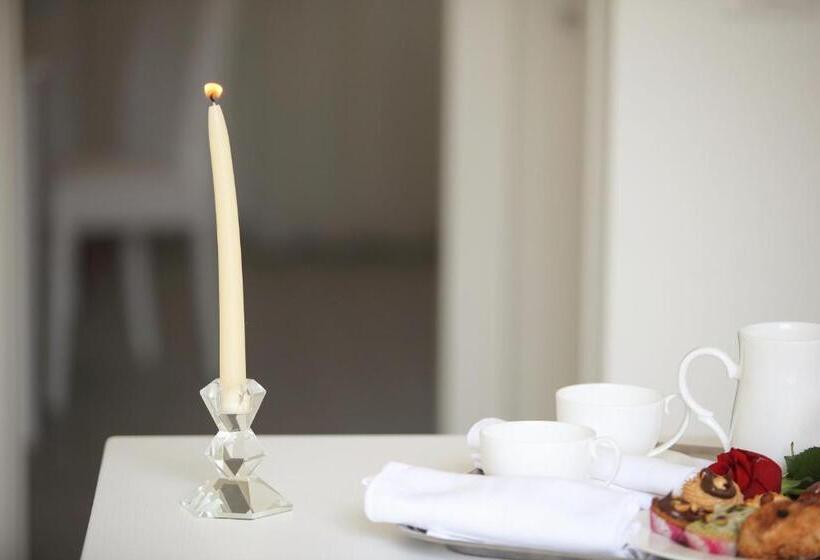 غرفة ديلوكس ثلاثية, Scala Dei Turchi Resort