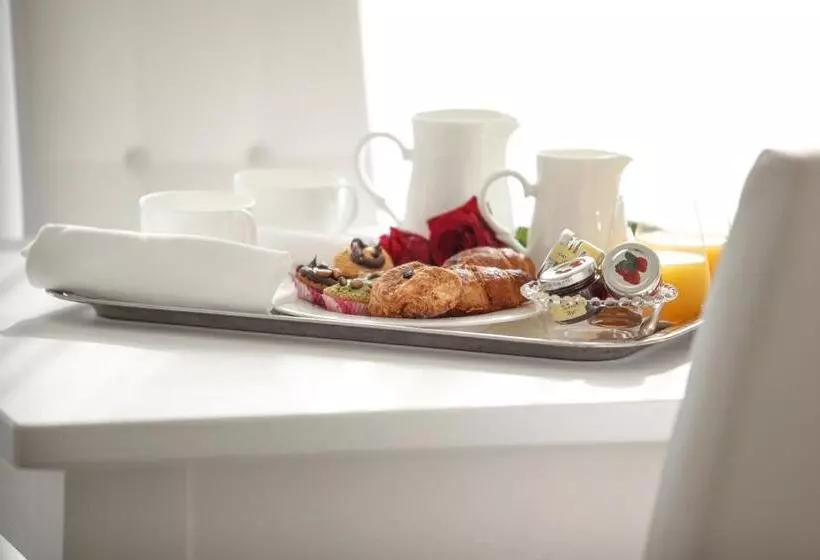 اتاق سوپریور با چشم‌انداز باغ, Scala Dei Turchi Resort