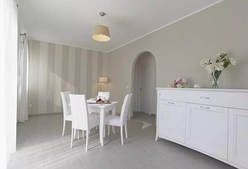 اتاق سوپریور با چشم‌انداز باغ, Scala Dei Turchi Resort