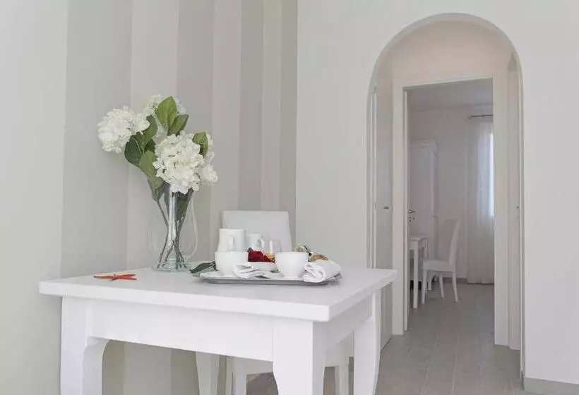 اتاق سوپریور با چشم‌انداز باغ, Scala Dei Turchi Resort