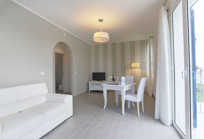 جناح جونيور, Scala Dei Turchi Resort