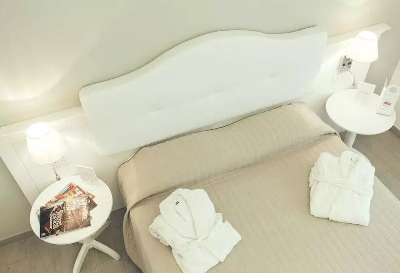 سوییت جونیور, Scala Dei Turchi Resort