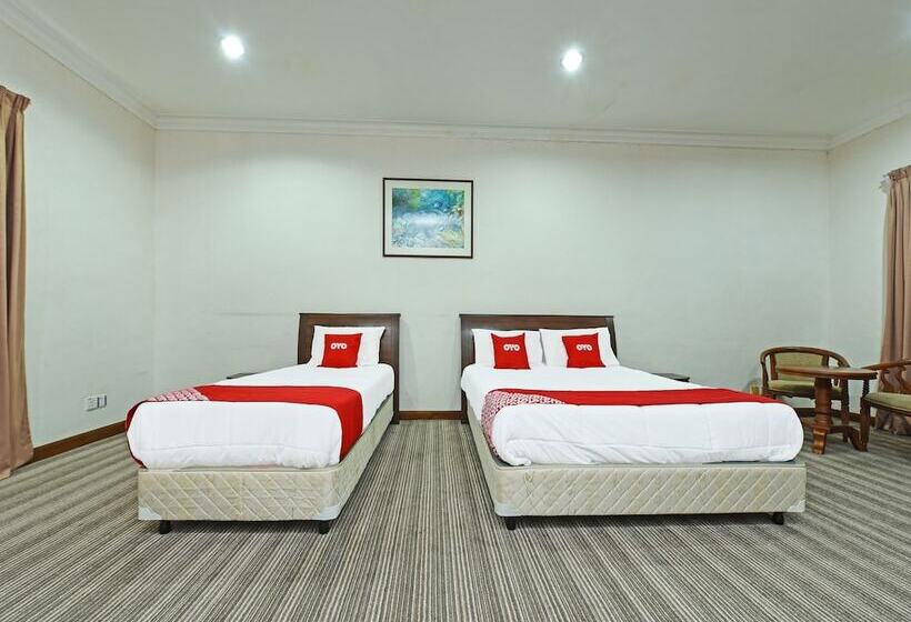 غرفة ديلوكس ثلاثية, Super Capital O 90434 Marmoris House