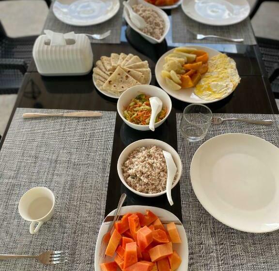 اتاق لوکس با بالکن, Chillax Thoddoo