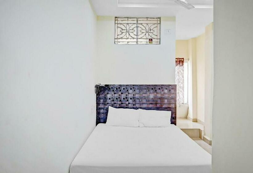 اتاق کلاسیک سه تخته, Spot On 84765 Poornima Inn