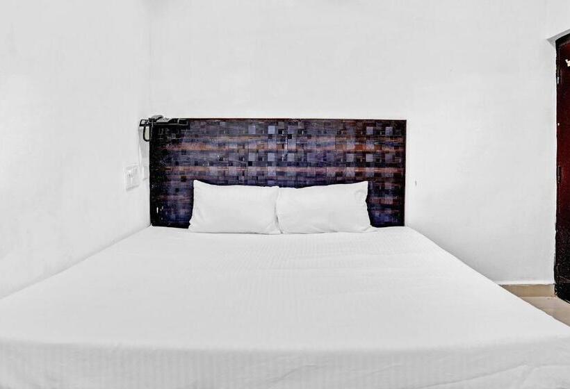 اتاق کلاسیک سه تخته, Spot On 84765 Poornima Inn