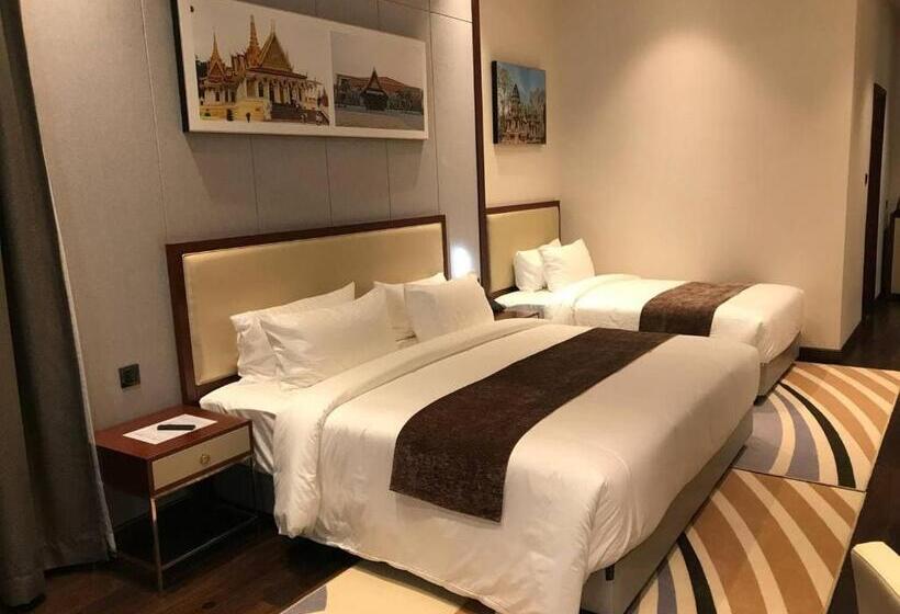 جناح عائلي, V V Hotel Battambang