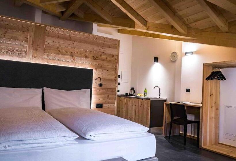 סוויטת ג'וניור, Alps Lover