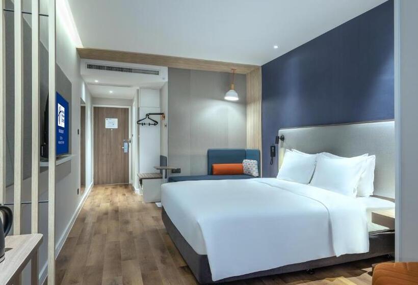 스탠다드 룸 킹사이즈 침대, Holiday Inn Express Yangjiang City Center, An Ihg