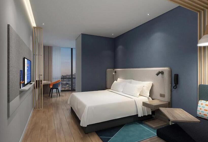 스탠다드 룸 킹사이즈 침대, Holiday Inn Express Yangjiang City Center, An Ihg