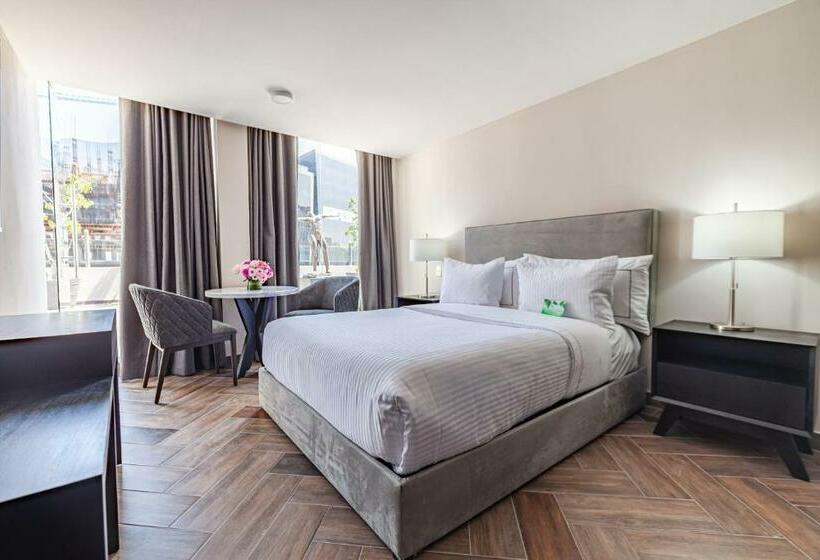 Suíte Deluxe, Ph Masarik 17