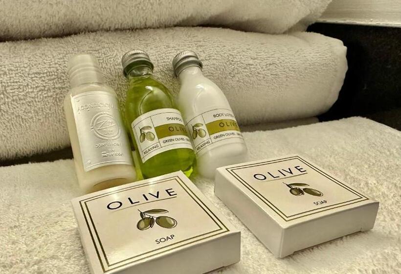 Suíte Júnior, Ph Masarik 17