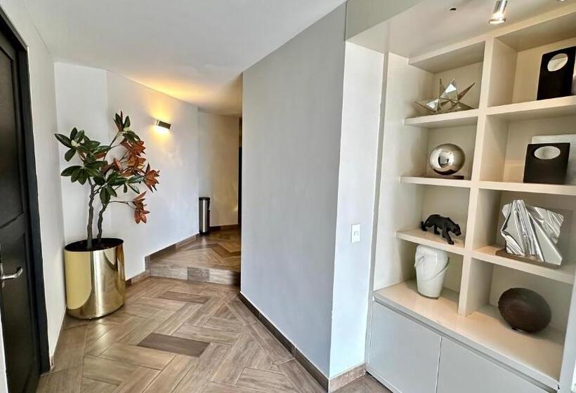 Suíte Júnior Deluxe, Ph Masarik 17