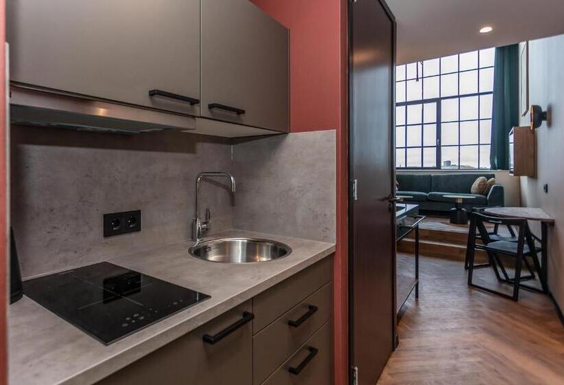 سوییت دوبلکس, De Timmerfabriek I Kloeg Collection