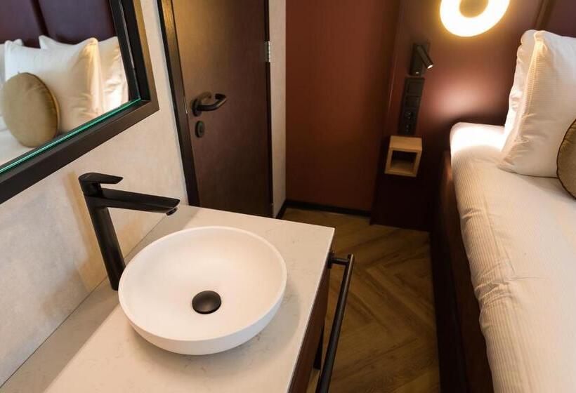 Superior suite with balcony, De Timmerfabriek I Kloeg Collection