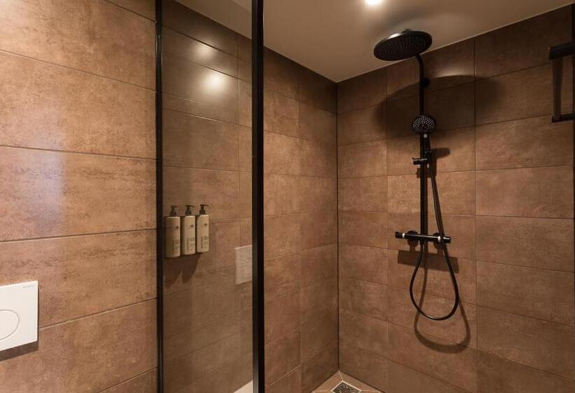 سوییت سوپریور, De Timmerfabriek I Kloeg Collection