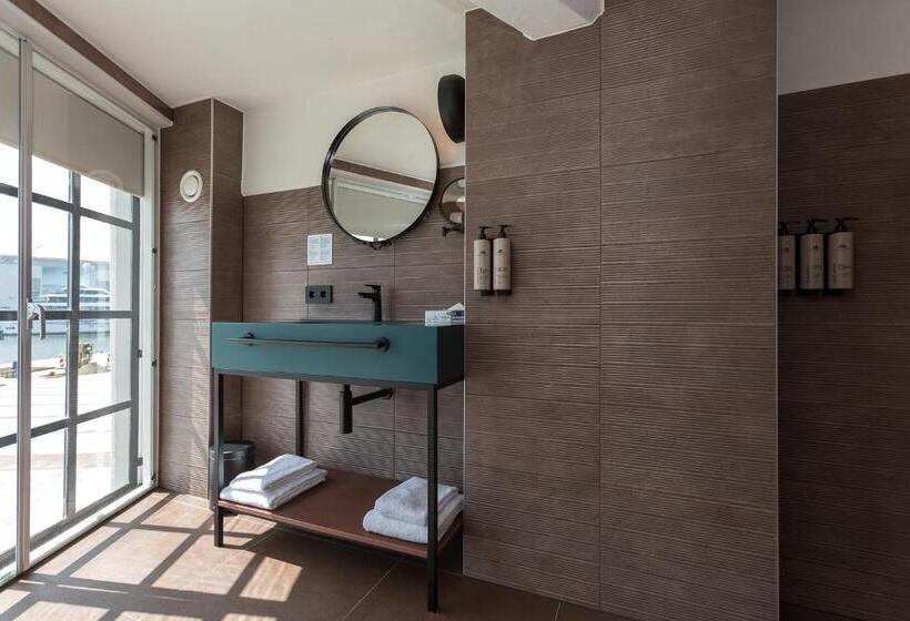 سوییت, De Timmerfabriek I Kloeg Collection