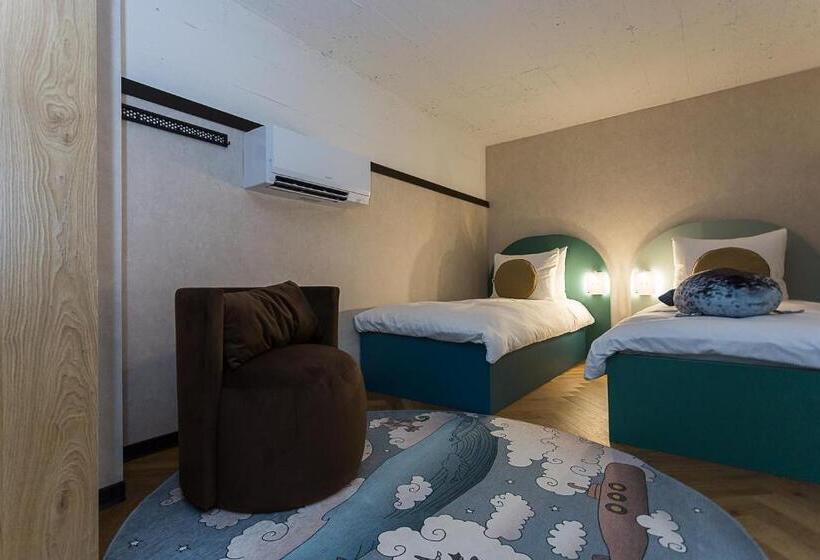 اتاق لوکس خانوادگی, De Timmerfabriek I Kloeg Collection