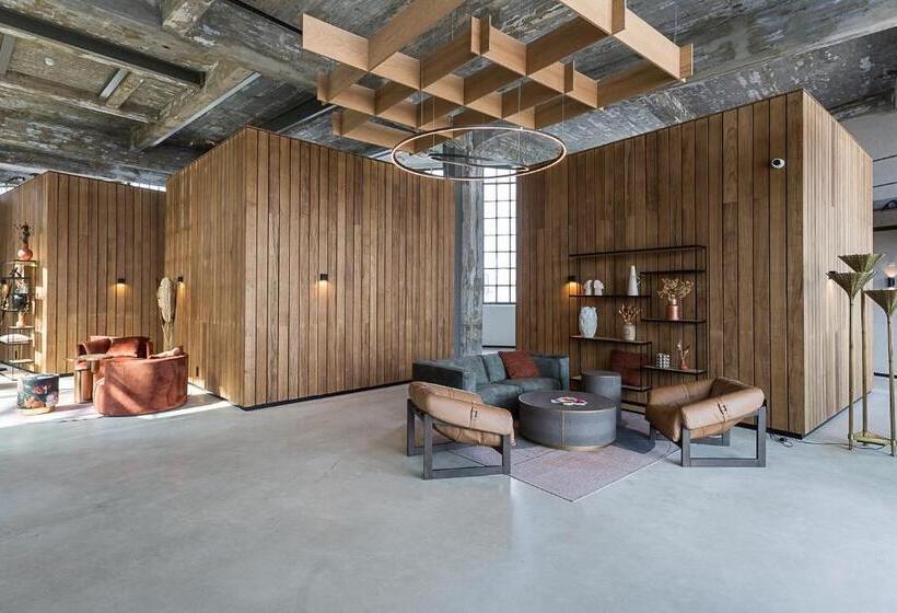 Capsule, De Timmerfabriek I Kloeg Collection