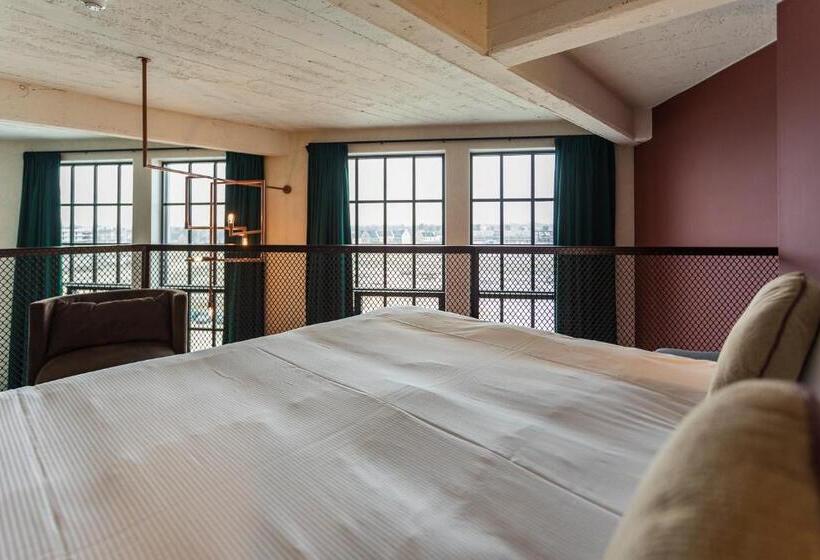 سوییت دوبلکس, De Timmerfabriek I Kloeg Collection