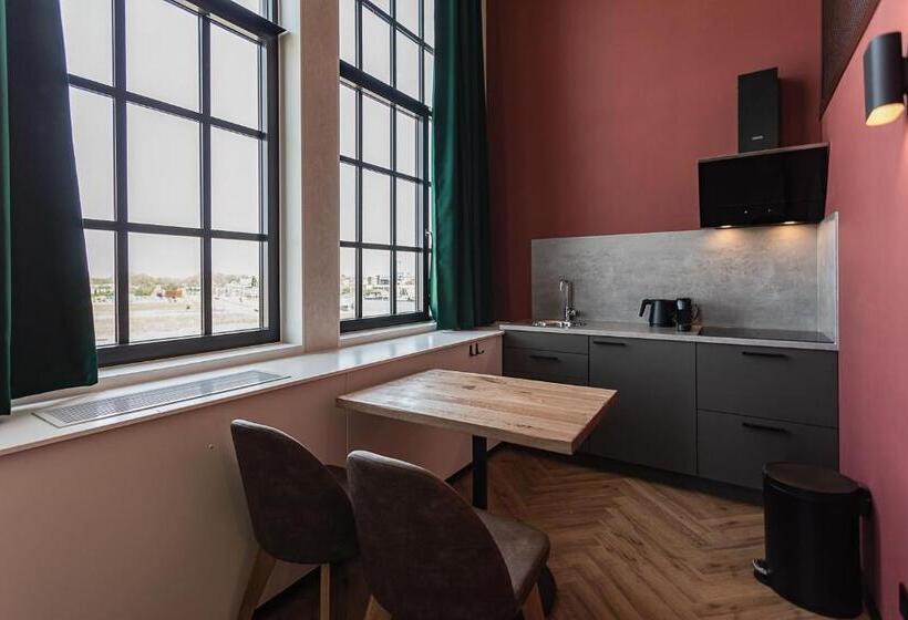 سوییت دوبلکس, De Timmerfabriek I Kloeg Collection