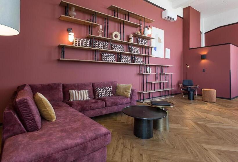 اتاق پنت هاوس, De Timmerfabriek I Kloeg Collection