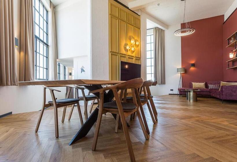 اتاق پنت هاوس, De Timmerfabriek I Kloeg Collection